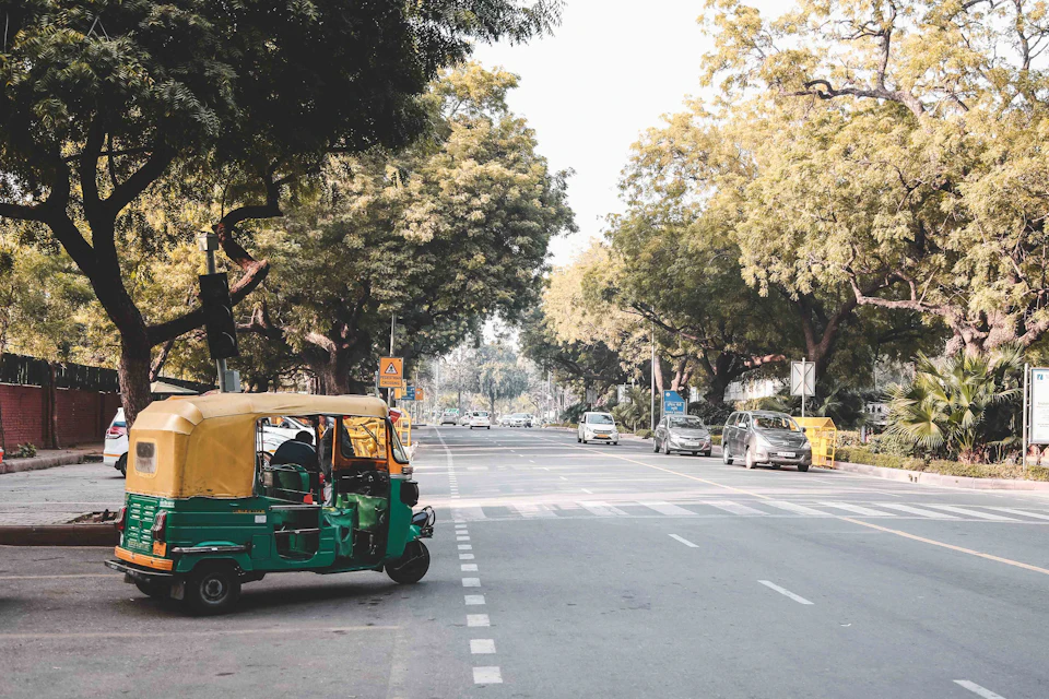 Madangir market street in South Delhi near the Elite Growth Marketing office